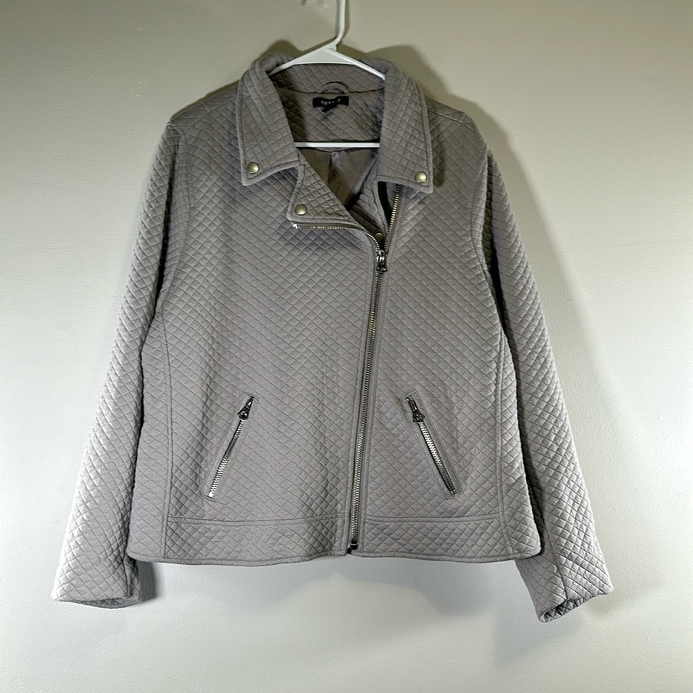 Torrid gray quilted moto zip up jacket size 3